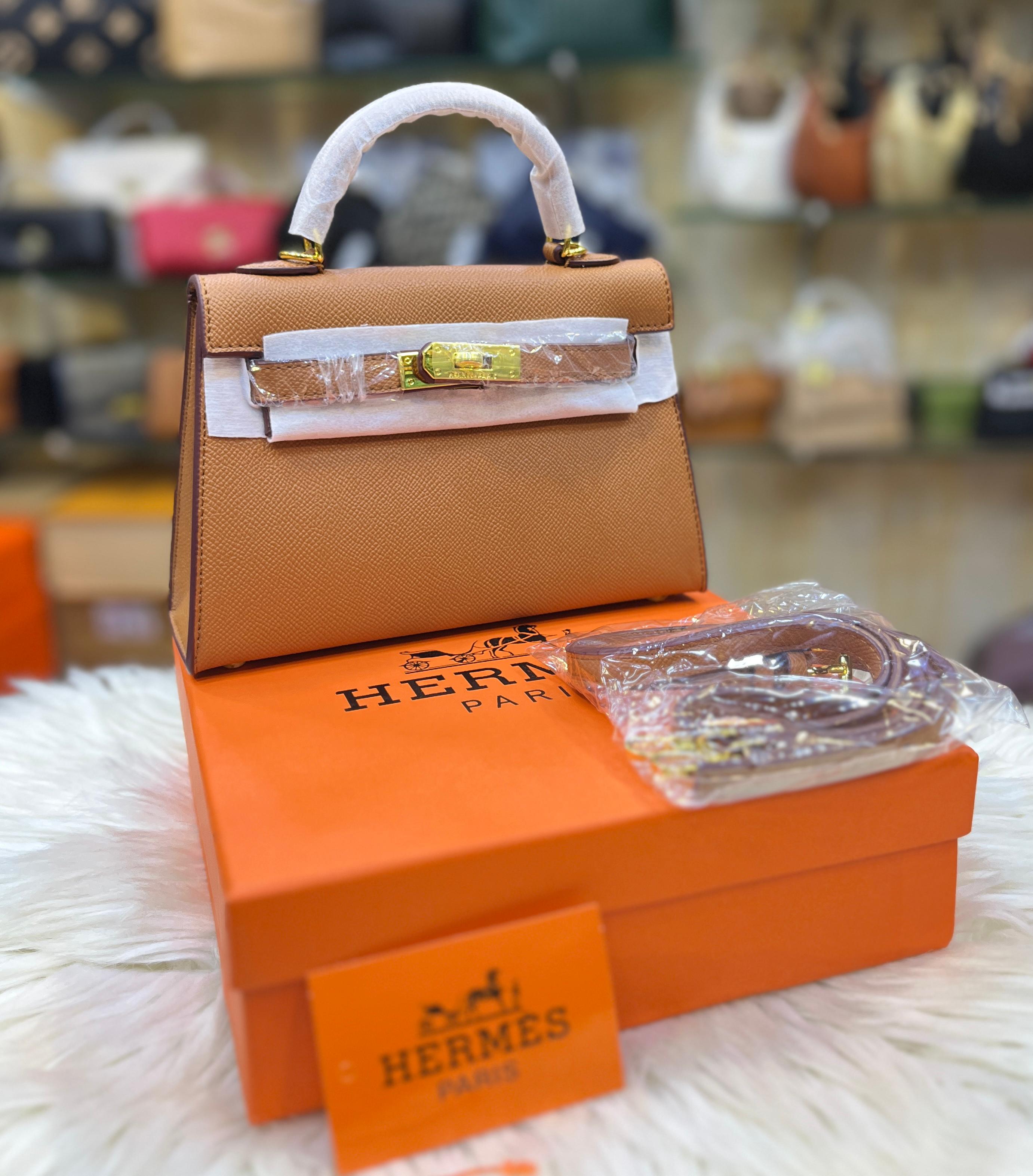 HERMÈS Kelly 20 Mini Sellier Bag