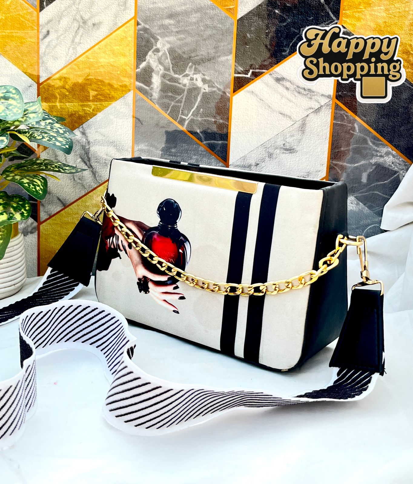 Poison High Quality Crossbody Bag with Front Chain