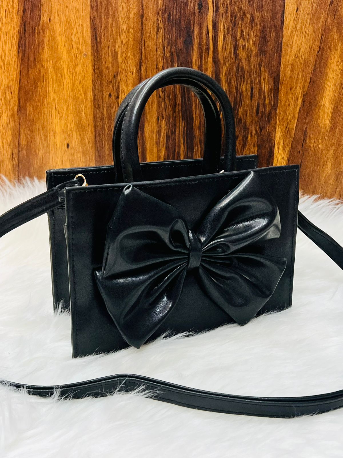 Stylish Bow Crossbody Bag