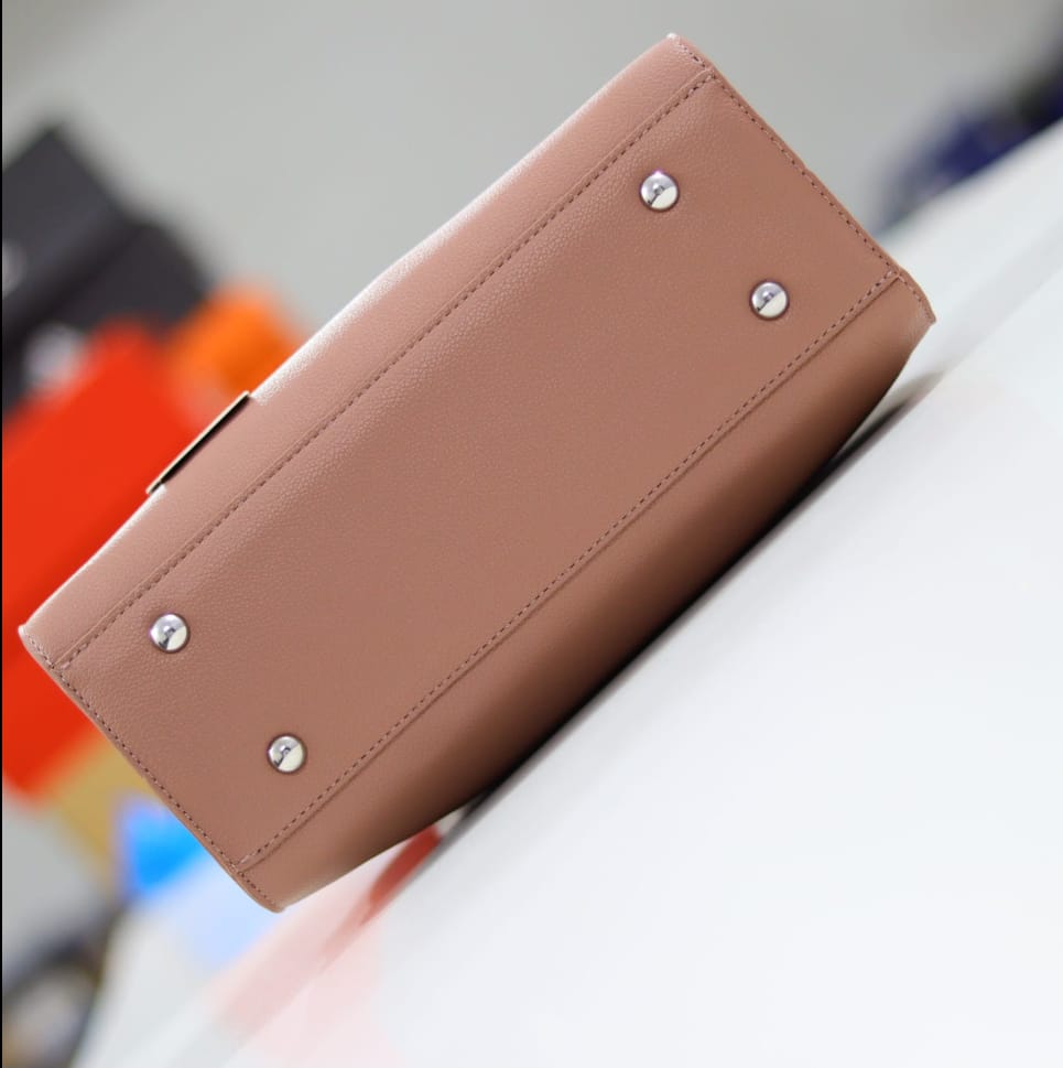 Taihong Official Branded Leather Handbag