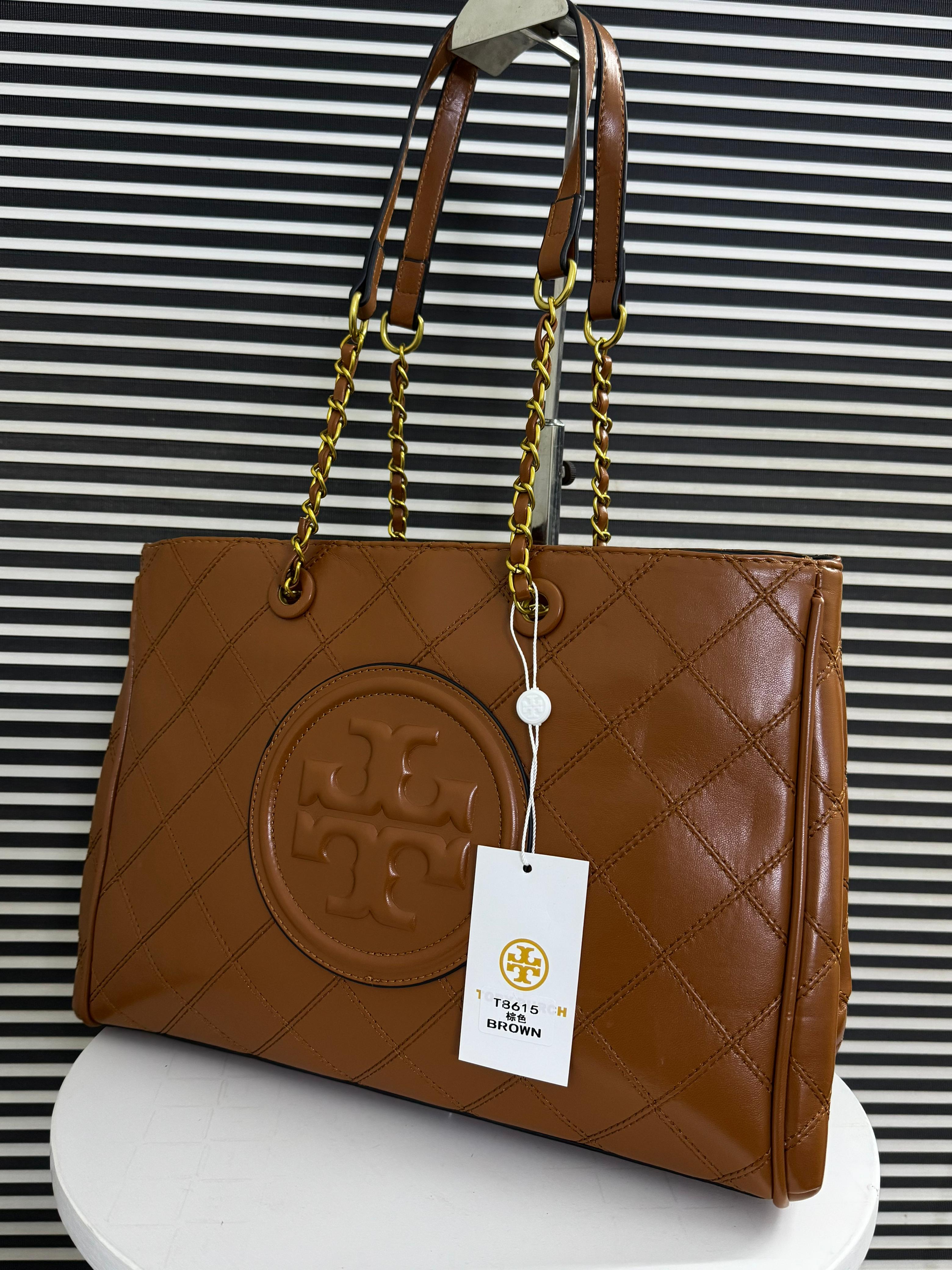 Tory Burch Soft Fleming Large Tote Official Model