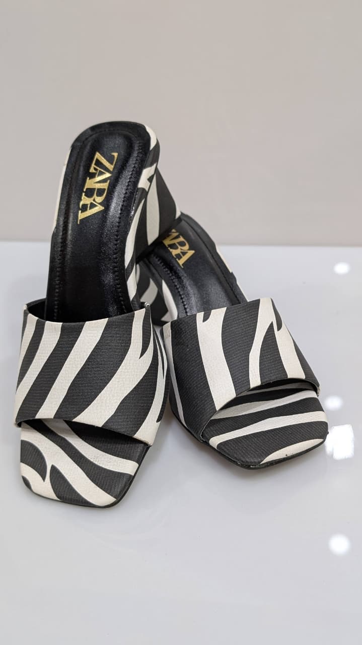 ZARA Try English Heel